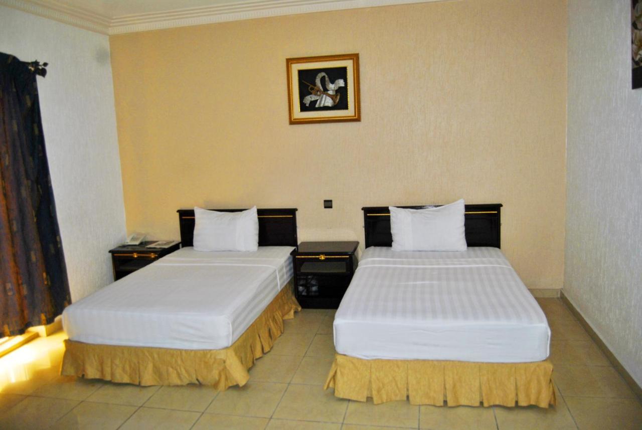 Riviera Hotel Benin Cotonú Exterior foto