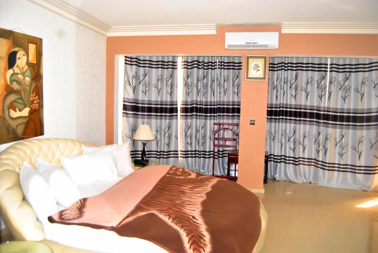 Riviera Hotel Benin Cotonú Exterior foto