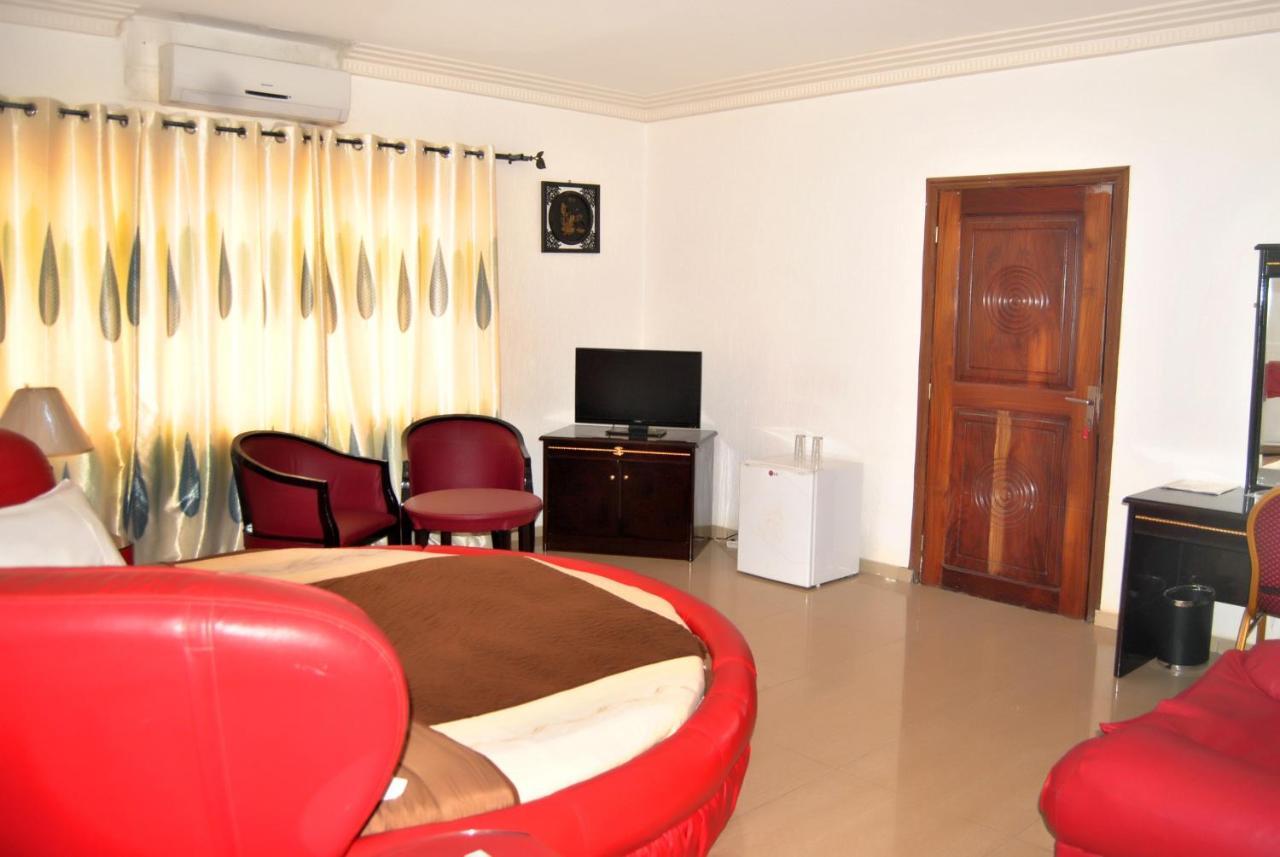 Riviera Hotel Benin Cotonú Exterior foto