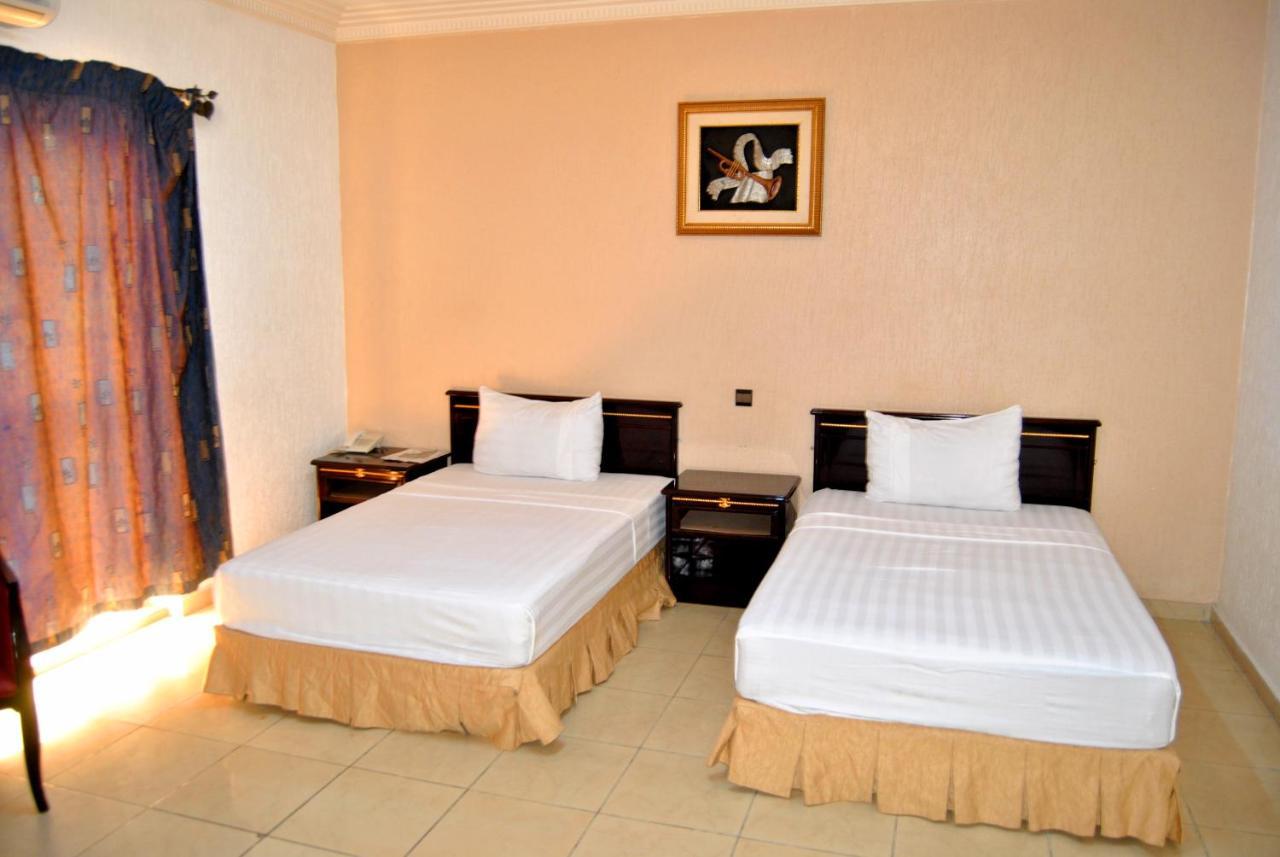 Riviera Hotel Benin Cotonú Exterior foto