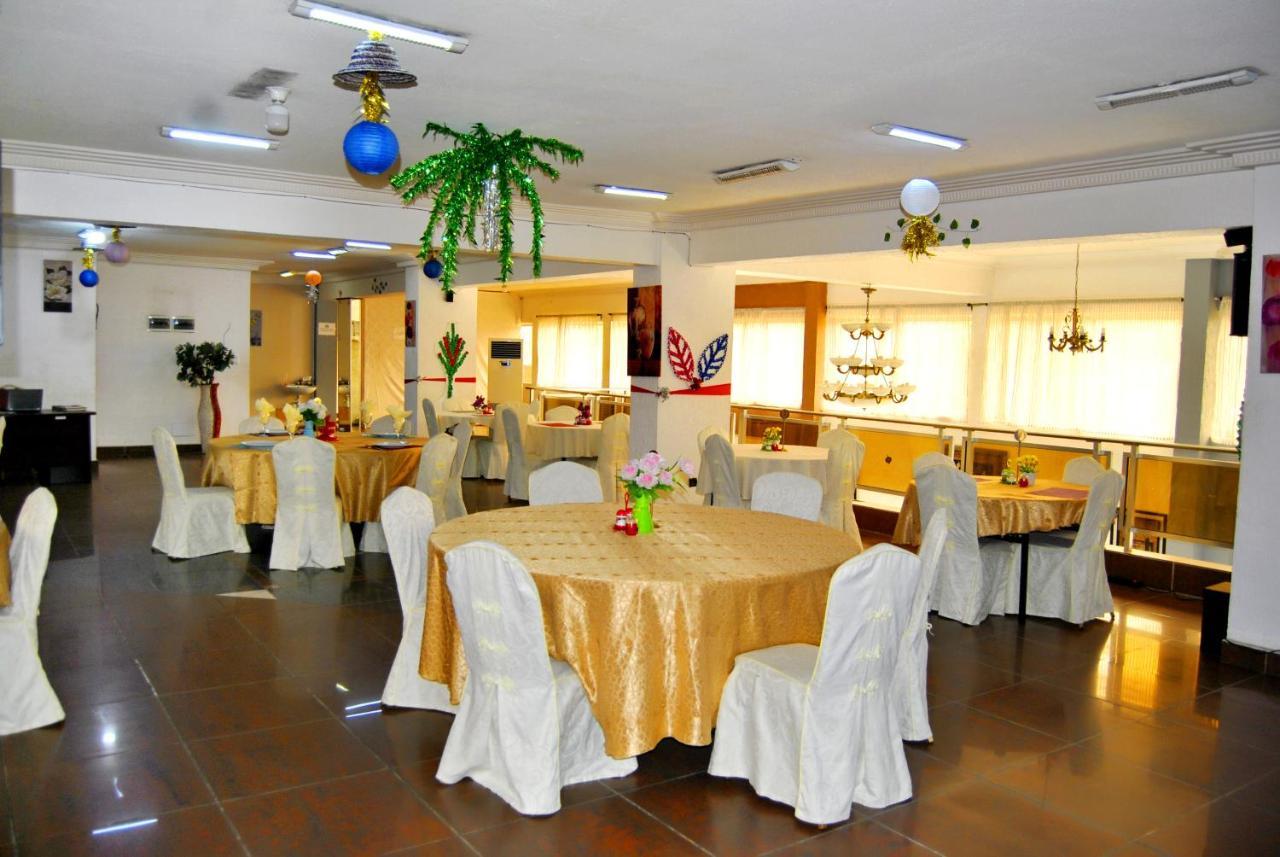 Riviera Hotel Benin Cotonú Exterior foto